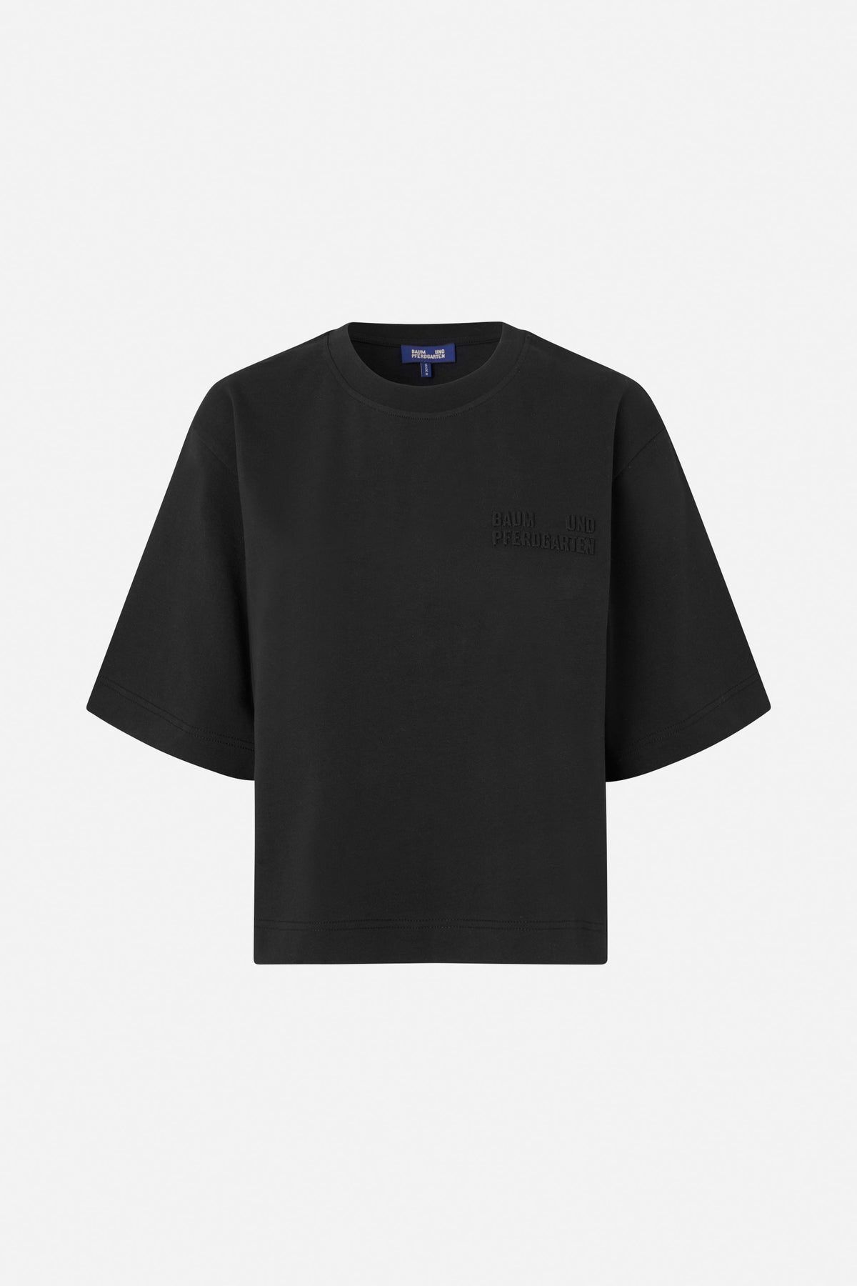 Black short-sleeved crew-neck T-shirt, front view, with tonal Baum und Pferdgarten lettering on the chest.
