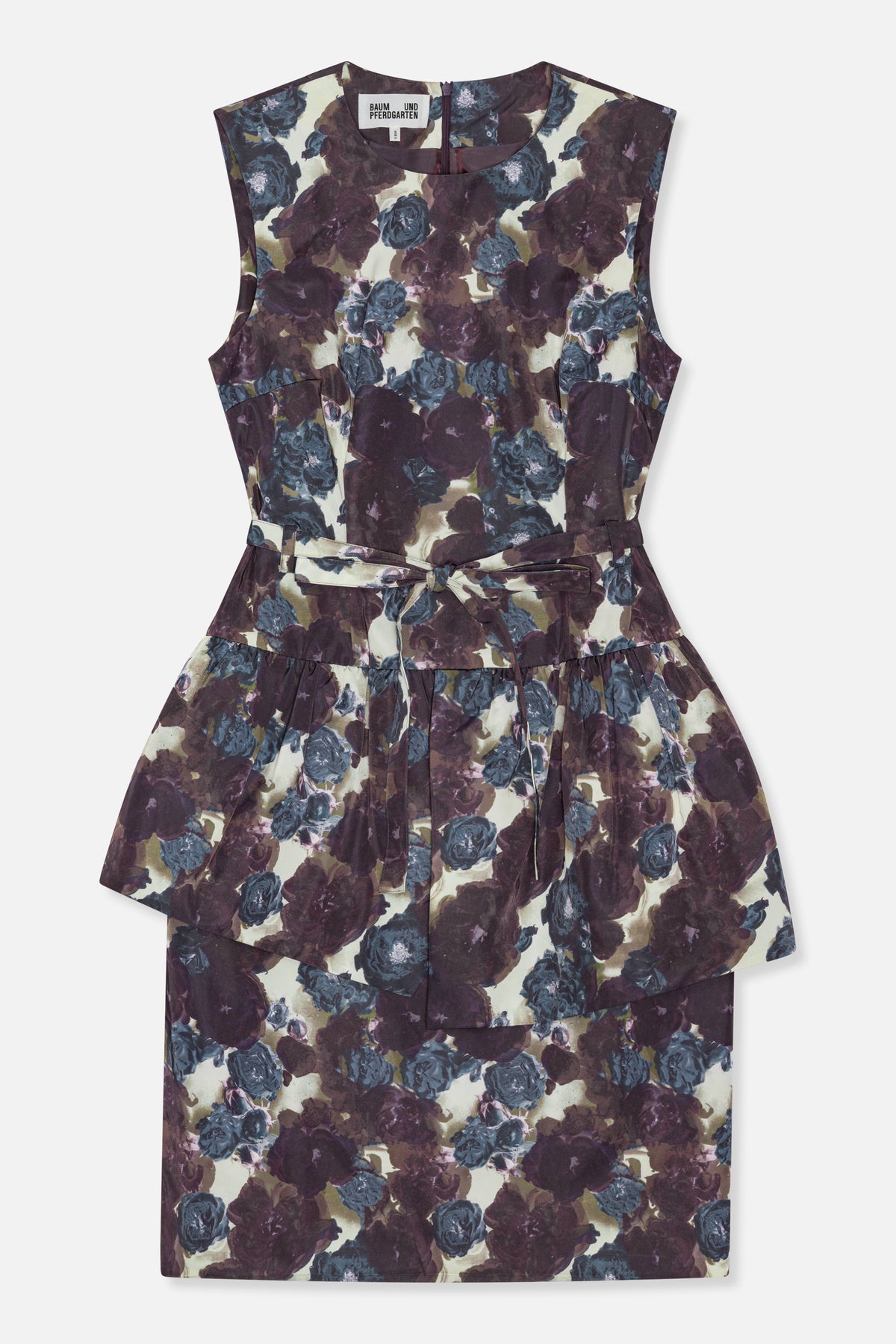 Vue de dos d'une robe sans manches à motif floral, encolure ronde, lien à la taille et jupe évasée, tons prune, bleu et crème