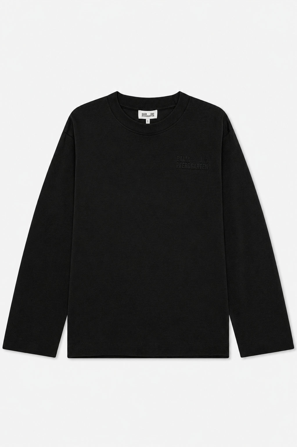Front view of a black long-sleeved crew-neck T-shirt with subtle tonal Baum und Pferdgarten lettering on the chest.