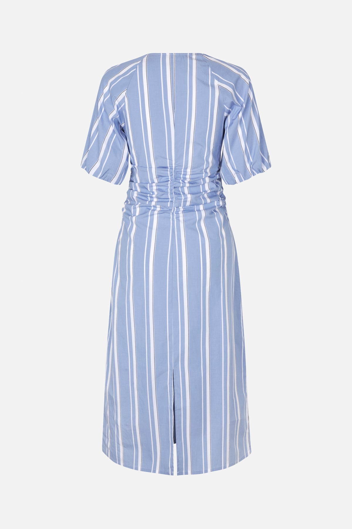 Vue de dos d'une robe à rayures verticales bleu et blanc, manches courtes bouffantes et taille froncée