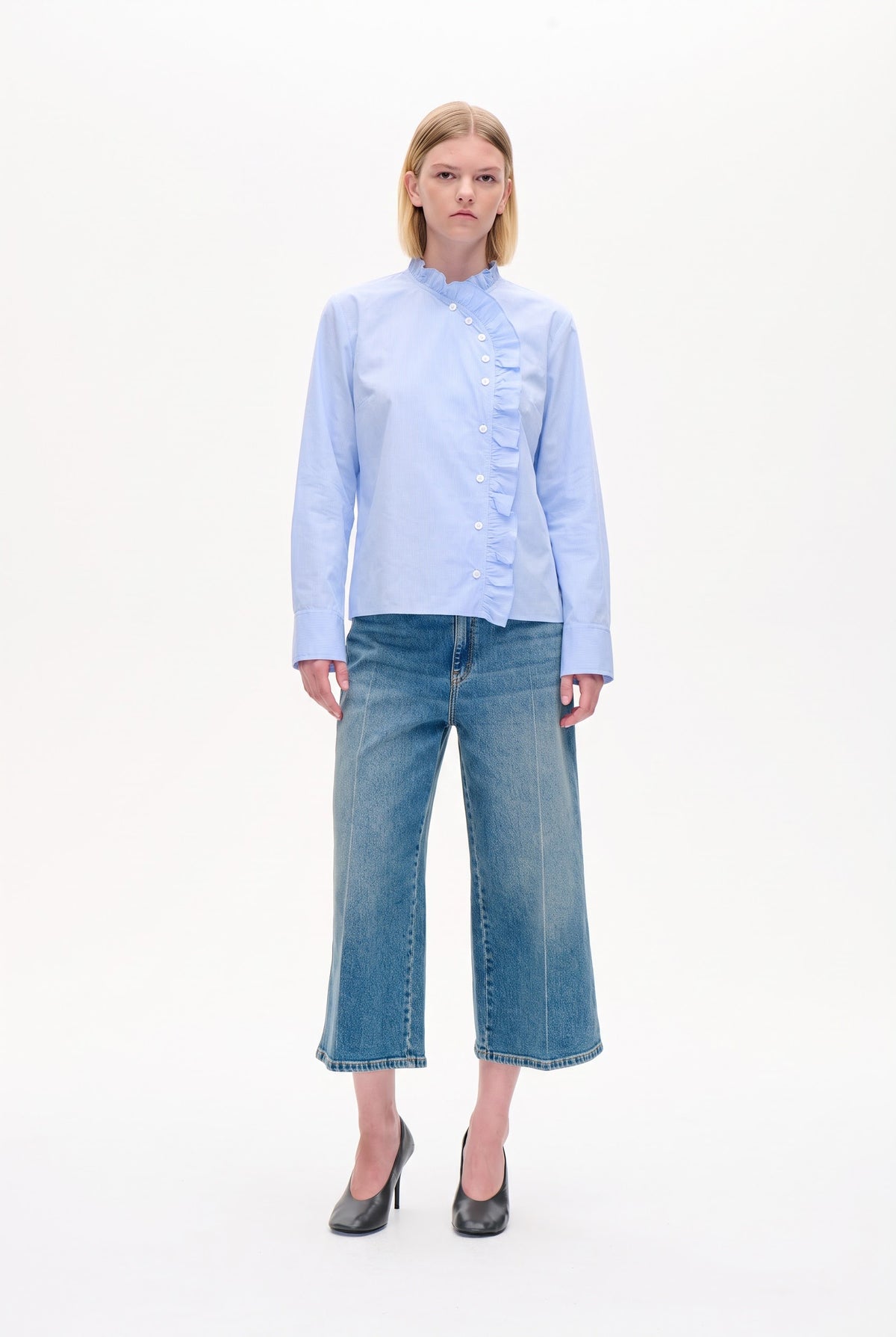 MELA BLOUSE | Light Blue Check